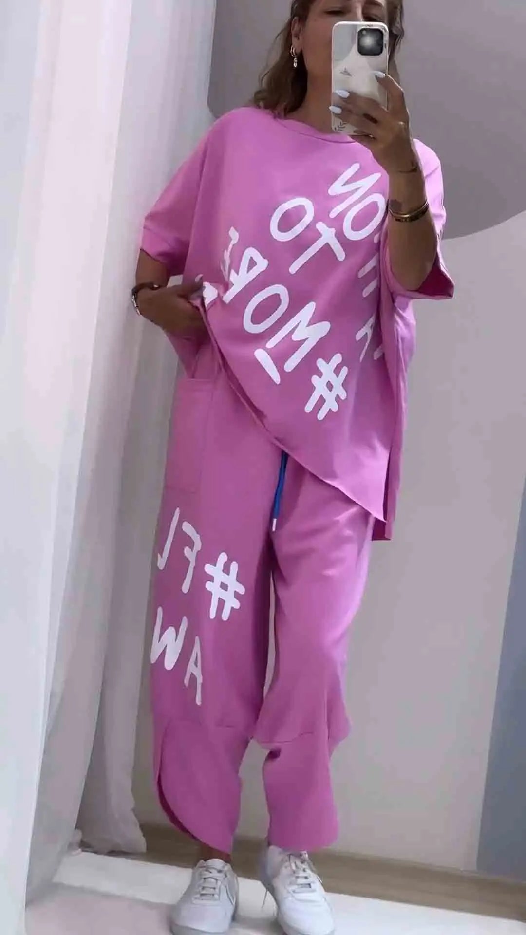 UrbanEase™ Letter Print Two-Piece Lounge Set – Where Casual Comfort Meets Street-Chic Vibes